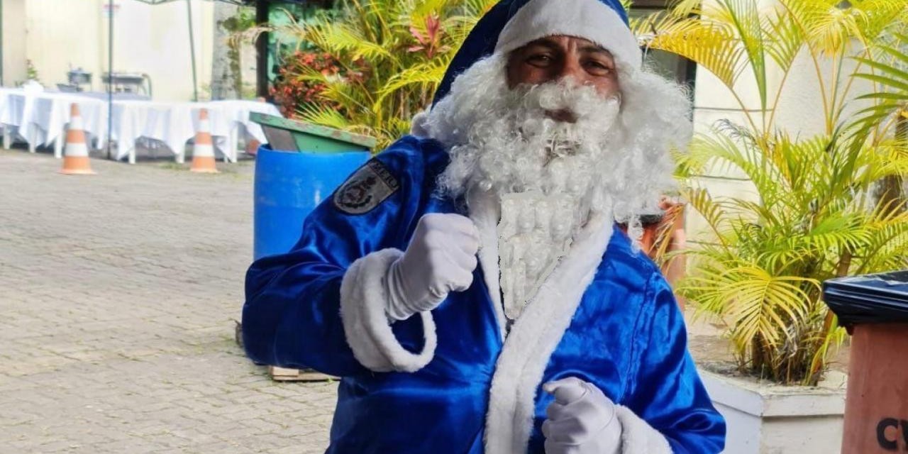 Papai Noel chegou com muita animação no Natal Azul Inclusivo 2021 